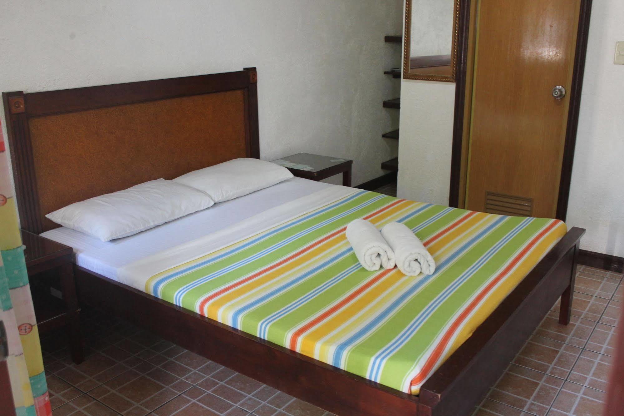 Paragayo Resort Tawala  Extérieur photo