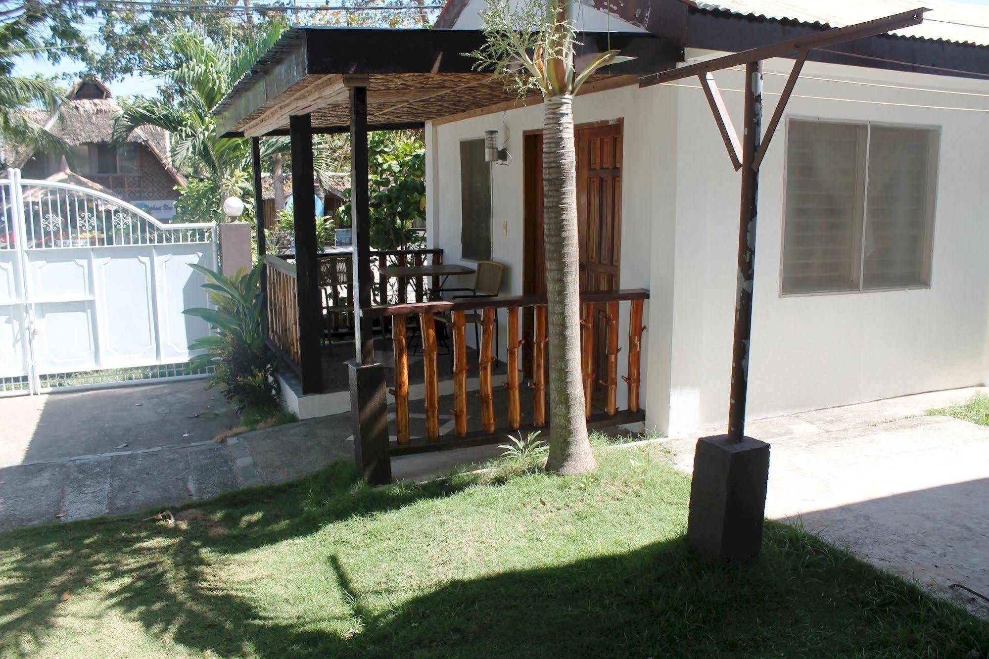 Paragayo Resort Tawala  Extérieur photo