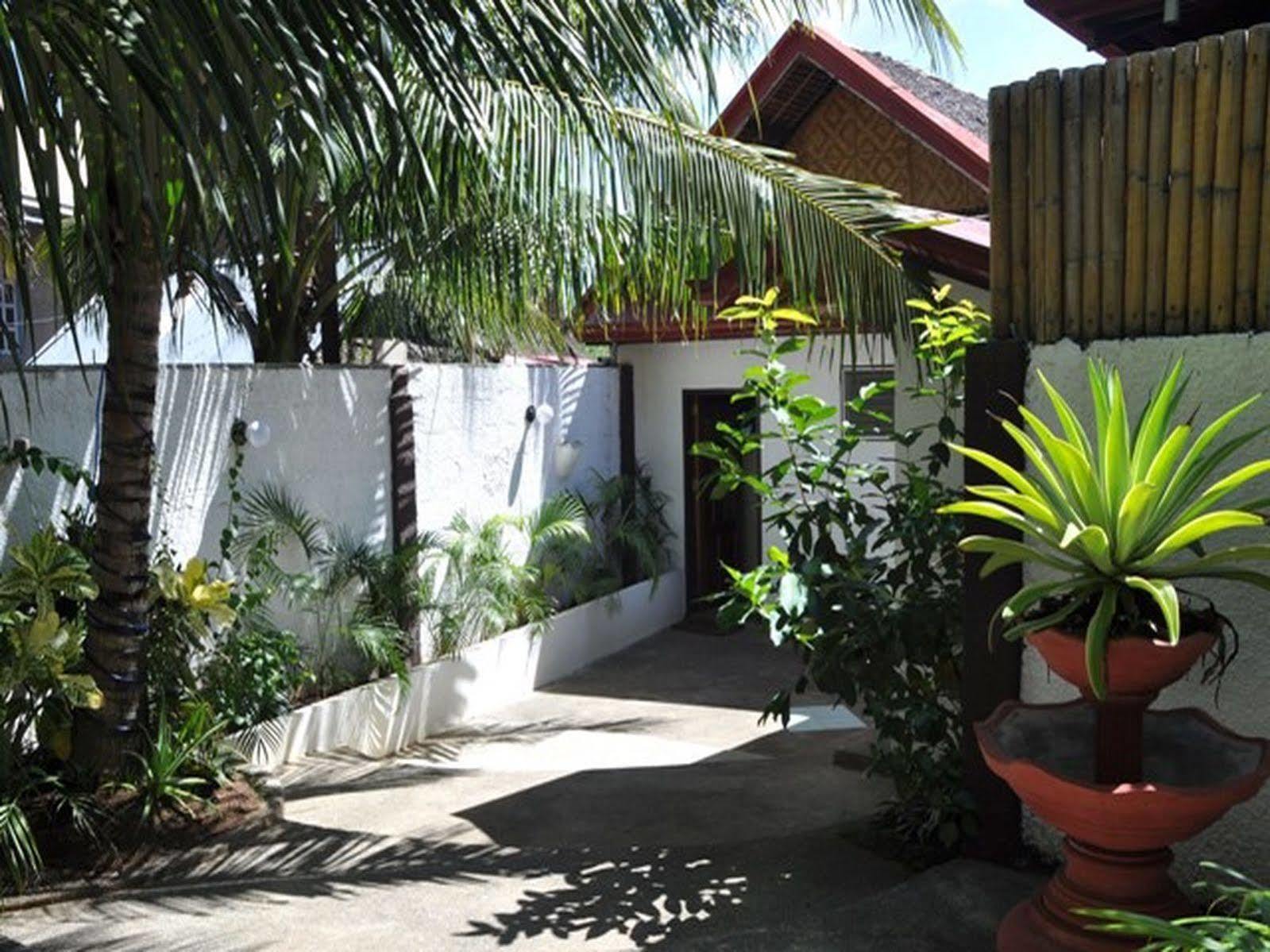 Paragayo Resort Tawala  Extérieur photo