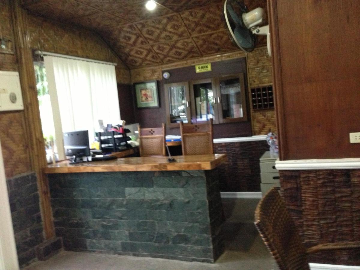 Paragayo Resort Tawala  Extérieur photo